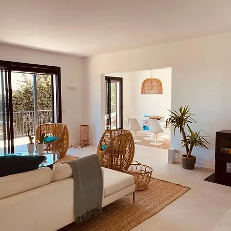 Contemporary Villa, 10 People, La Croix Valmer, Kss Immo Conciergerie La Croix-Valmer